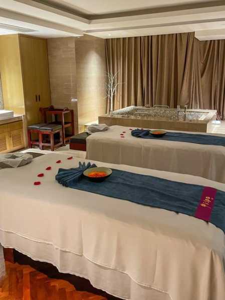 上个月去了广州高端spa,环境很安静,特别的放松