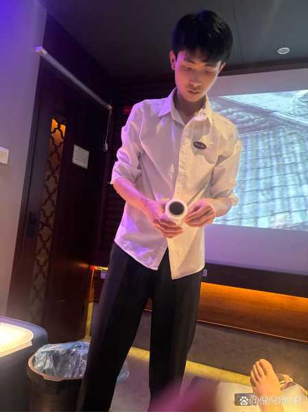 上个月去了广州附近洗脚,技师服务很好,手法很好