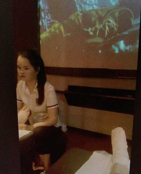上个月去了广州高档推油,技师技术不错。态度也很好