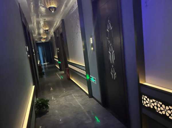 上个月去了上海青浦区周边水疗,技师技术不错。态度也很好