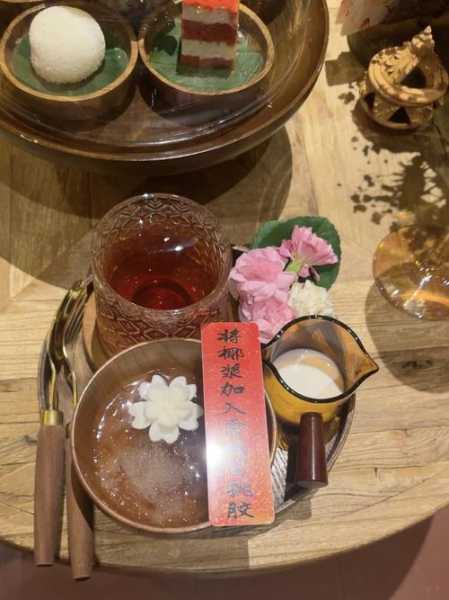 上个月去了上海青浦区附近桑拿,按摩力度适中,服务周到热情!