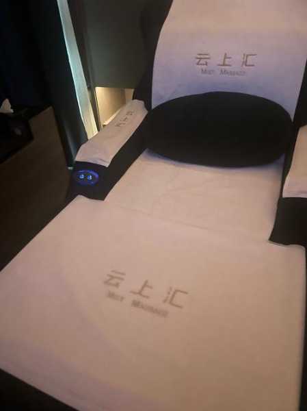 上个月去了广州高档足浴,技师技术不错。态度也很好