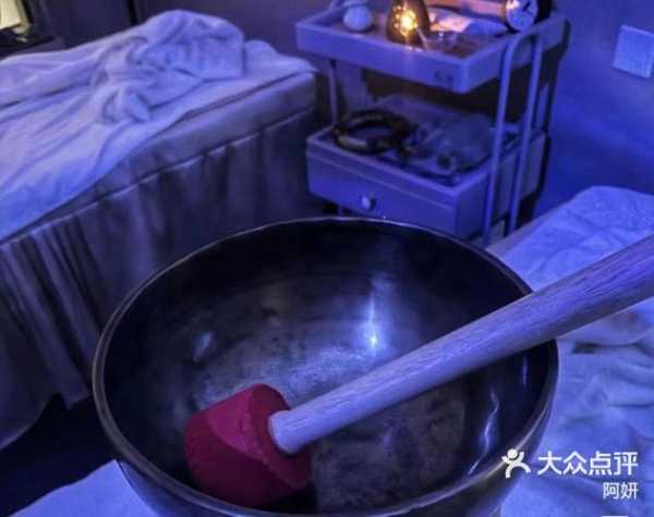 上个月去了广州高档spa,技师按的很舒服,强烈推荐