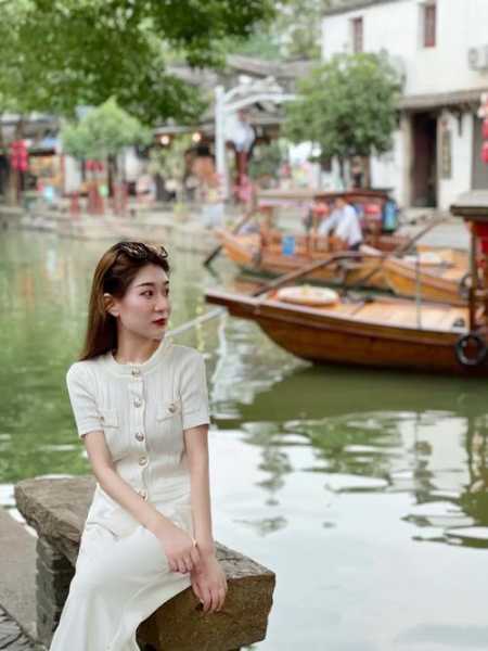 上个月去了上海青浦区周边桑拿,技师操作很不错,比较到位