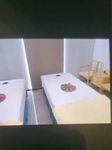 上个月去了广州高端spa,技师服务很好,手法很好