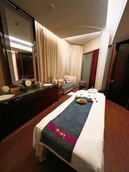 上个月去了广州高档spa,技师技术不错。态度也很好