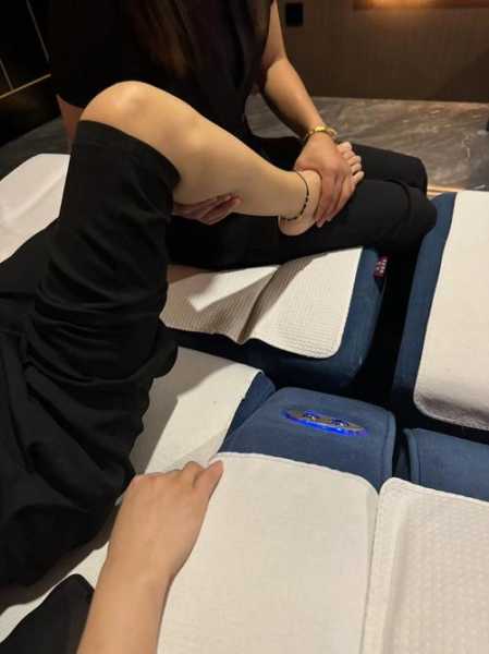 上个月去了上海杨浦区周边足浴,技师操作很不错,比较到位