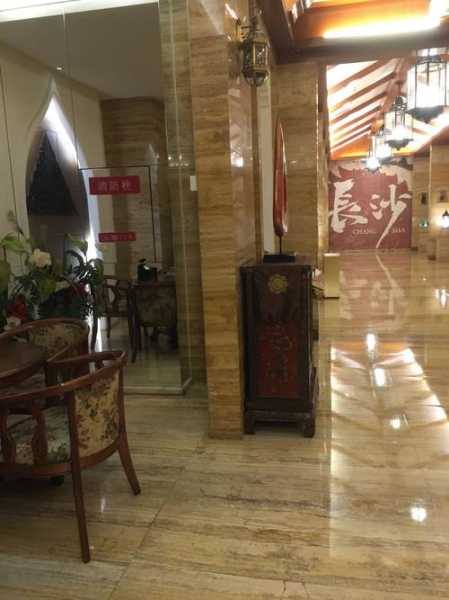 上个月去了上海浦东区周边汗蒸,环境也很干净技师人也很好