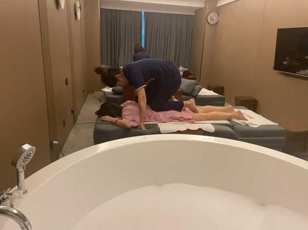 上个月去了上海浦东区周边洗浴,技师操作很不错,比较到位