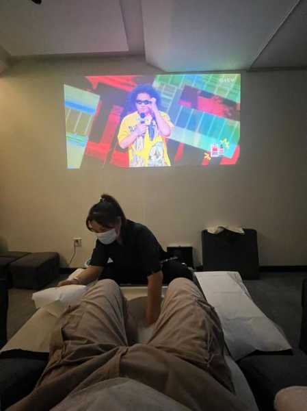 上个月去了上海杨浦区高端泡脚,环境很安静,特别的放松
