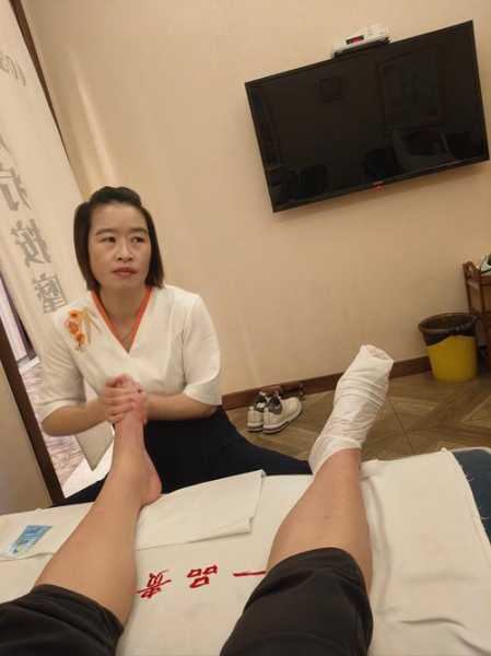 上个月去了上海浦东区周边泡脚,很好交流,十分放松