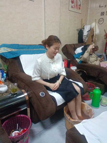 上个月去了上海杨浦区周边洗脚,环境很安静,特别的放松