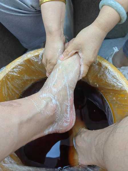 上个月去了上海杨浦区高档泡脚,环境很安静,特别的放松