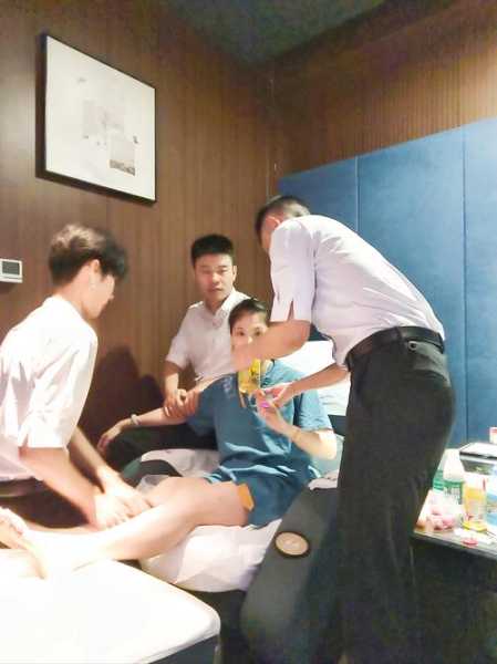 上个月去了上海杨浦区同城洗浴,技师操作很不错，比较到位