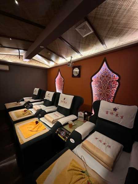 上个月去了上海杨浦区高端spa,技师操作很不错,比较到位
