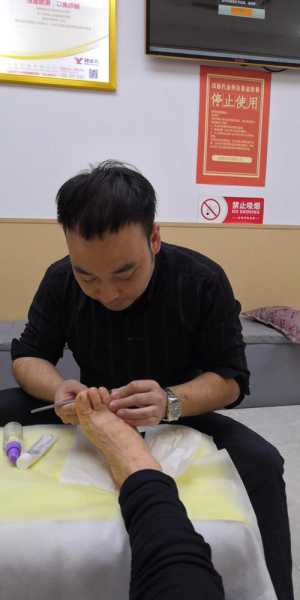 上个月去了上海浦东区周边推拿,技师服务很好,手法很好