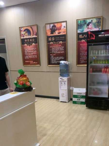 上个月去了上海浦东区周边推拿,技师服务很好,手法很好