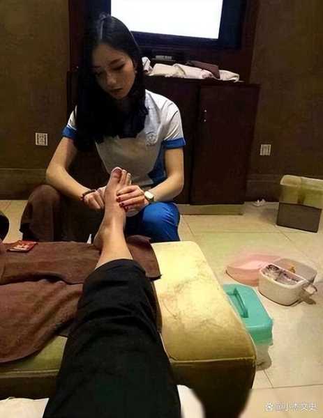 上个月去了广州高档足浴,按摩力度适中,服务周到热情!