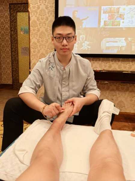 上个月去了广州高端泡脚,技师技术不错。态度也很好