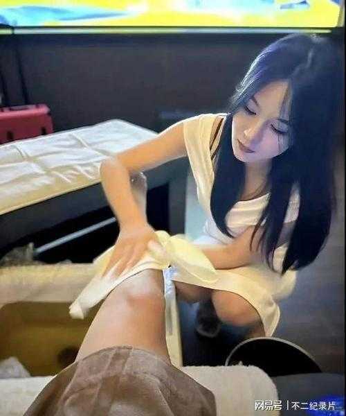 上个月去了上海浦东区周边洗脚,技师操作很不错,比较到位