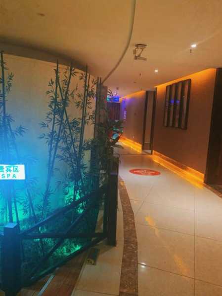 青岛解压足浴会所门店